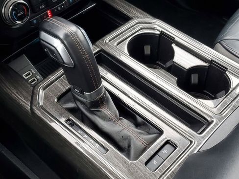Used 2020 Ford F150 Platinum w/ Equipment Group 701A Luxury AWD/4WD image 22