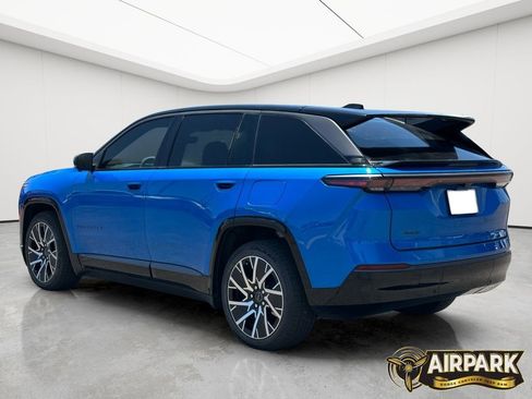 New 2025 Jeep Wagoneer S Limited AWD/4WD image 7