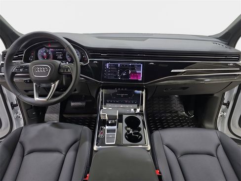 Certified 2025 Audi Q7 3.0T Premium Plus w/ Premium Plus Package image 9