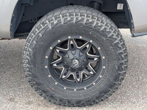 Used 2020 Toyota Tacoma SR w/ SR Convenience Package RWD image 10
