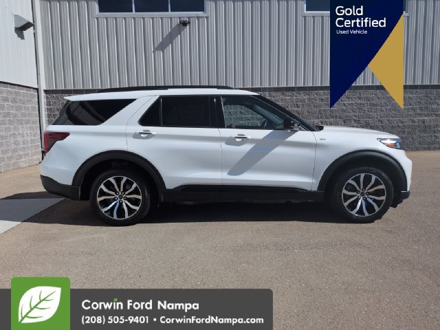 Used 2022 Ford Explorer ST-Line w/ Class IV Trailer Tow Package AWD/4WD image 2