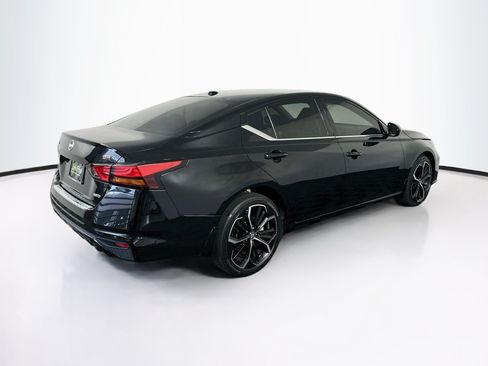 Used 2023 Nissan Altima 2.5 SR AWD/4WD image 9