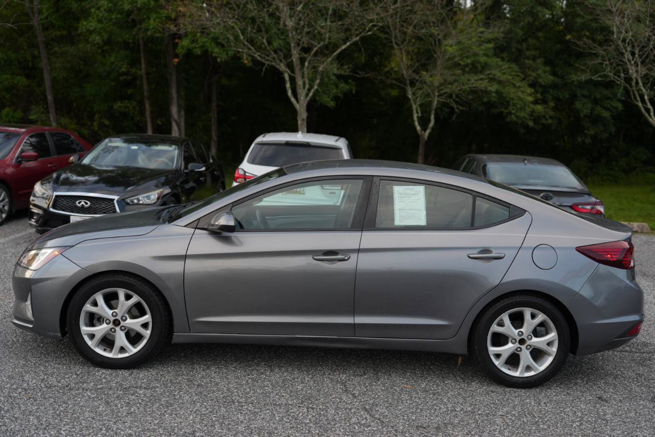 Used 2019 Hyundai Elantra SE FWD image 8
