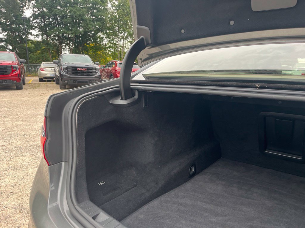 Used 2016 BMW 740i RWD image 13