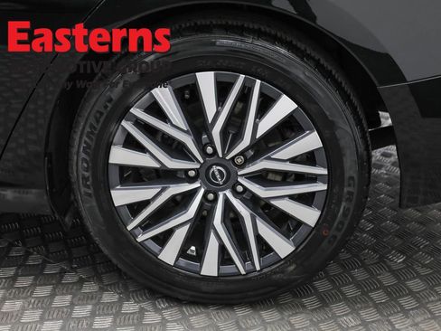 Used 2024 Nissan Altima 2.5 SV image 33