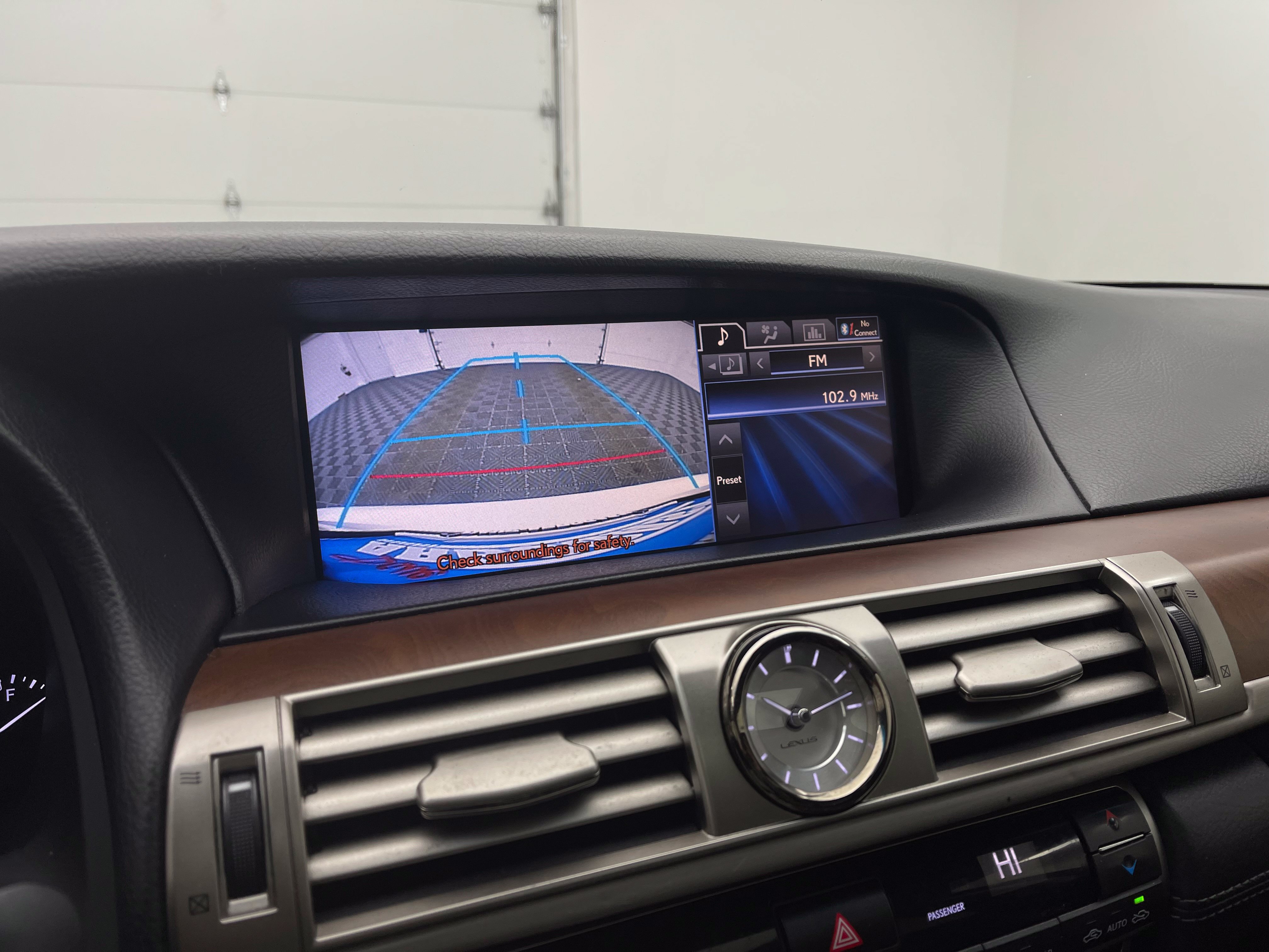 Used 2013 Lexus LS 460 AWD w/ Comfort Pkg image 5