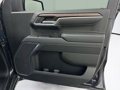 Used 2024 GMC Sierra 1500 Elevation image 33