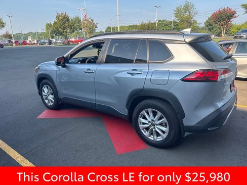 Used 2023 Toyota Corolla Cross LE w/ Moonroof Package FWD image 19