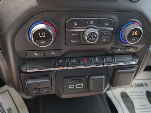 Used 2019 Chevrolet Silverado 1500 LT w/ All-Star Edition AWD/4WD image 18