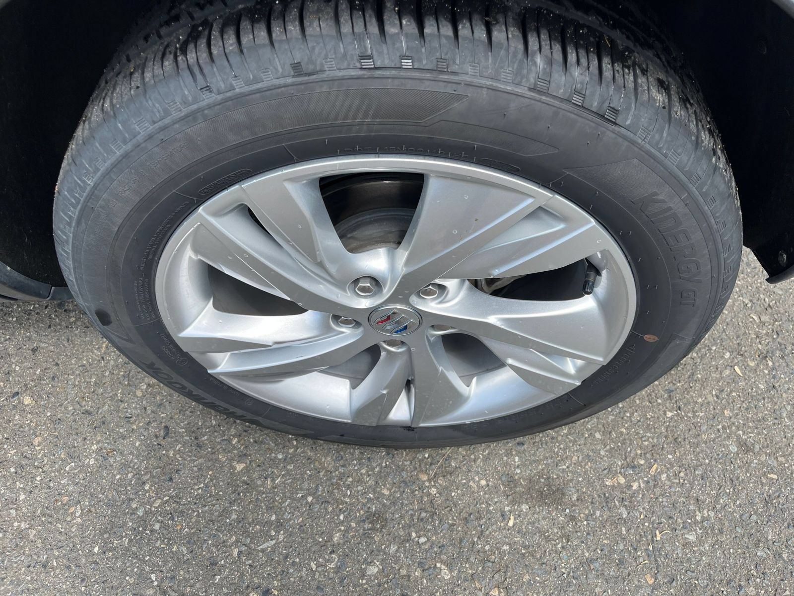 Used 2025 Buick Encore GX Preferred FWD image 30