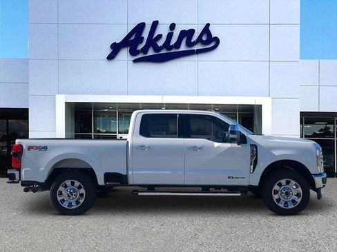New 2026 Ford F250 Lariat AWD/4WD image 1