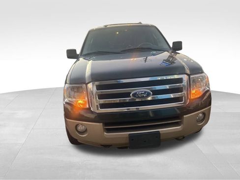 Used 2014 Ford Expedition XLT w/ Equipment Group 202A image 5