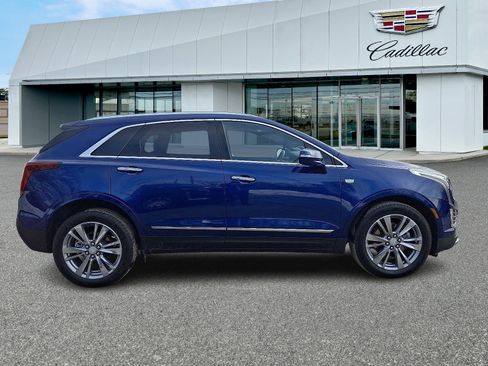 Certified 2023 Cadillac XT5 Premium Luxury w/ Platinum Package image 6