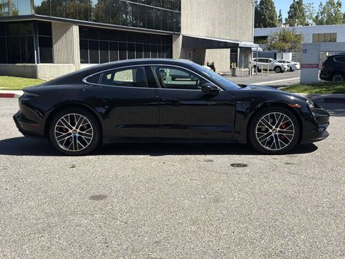 Used 2022 Porsche Taycan 4S image 7