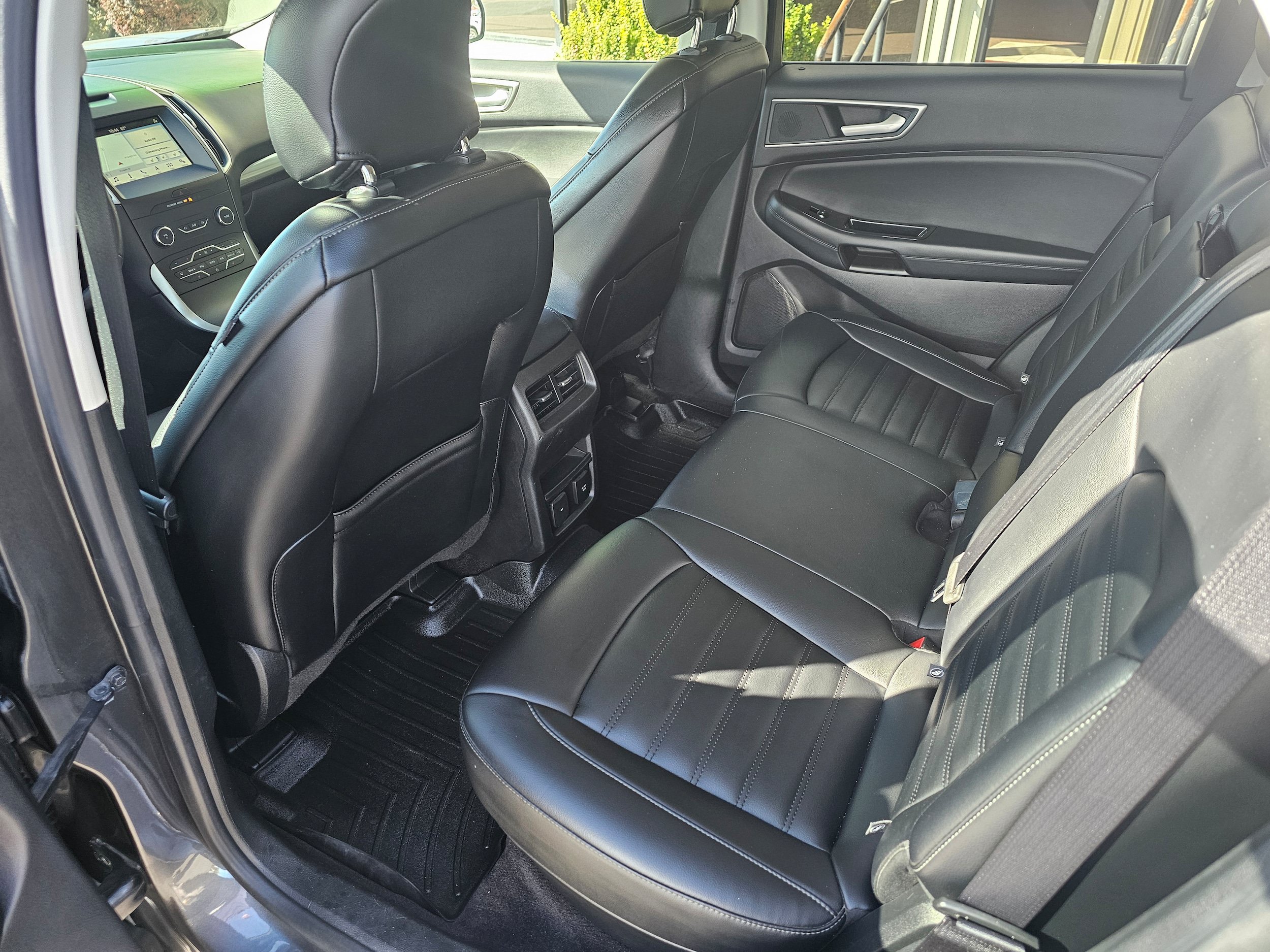 Used 2019 Ford Edge SEL w/ Equipment Group 201A AWD/4WD image 16