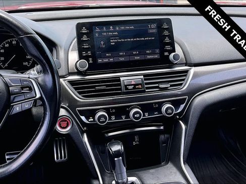 Used 2018 Honda Accord Sport image 7