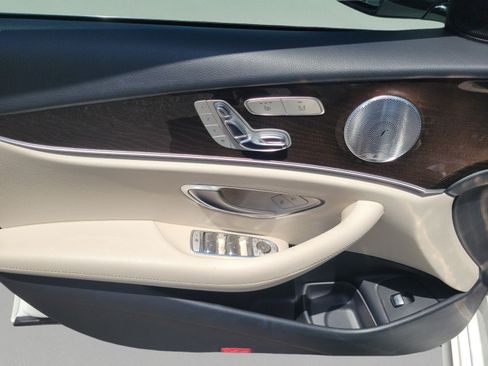 Used 2019 Mercedes-Benz E 300 image 11