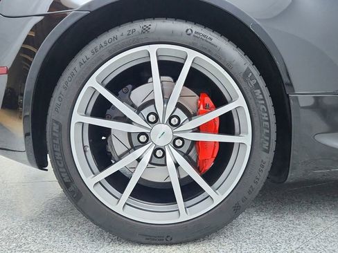 Used 2015 Aston Martin V8 Vantage Coupe image 32