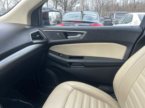 Used 2019 Ford Edge SEL w/ Equipment Group 201A image 13