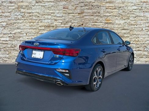 Used 2019 Kia Forte LXS FWD image 7