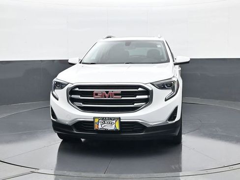 Used 2019 GMC Terrain SLT w/ Preferred Package FWD image 2