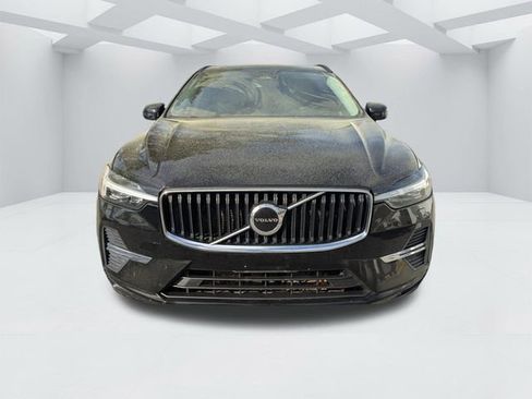 Used 2023 Volvo XC60 B5 Core FWD image 11