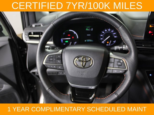 Used 2022 Toyota Sienna XSE FWD image 22