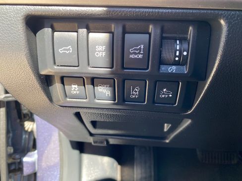 Used 2015 Subaru Outback 3.6R Limited image 23