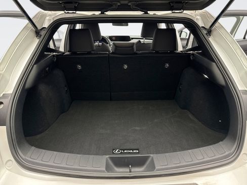 Used 2022 Lexus UX 200 image 20