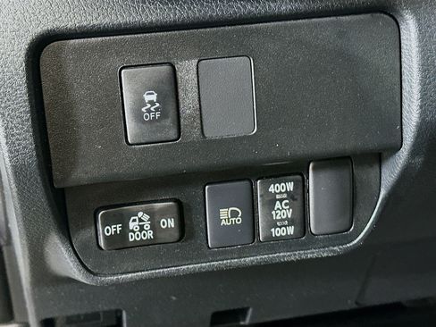 Used 2021 Toyota Tacoma TRD Off-Road image 16