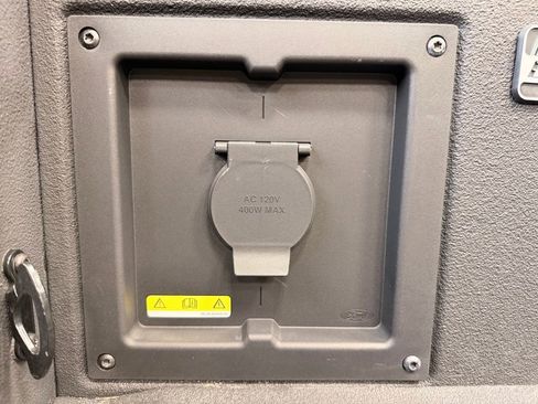 Used 2023 Ford F150 Lariat w/ Equipment Group 502A High image 11