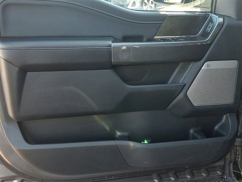 Used 2022 Ford F150 XLT w/ Equipment Group 302A High image 15