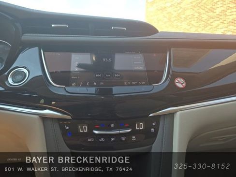 Used 2025 Cadillac XT6 Premium Luxury image 11