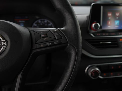 Used 2024 Nissan Altima 2.5 S image 22