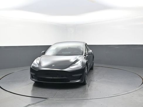 Used 2023 Tesla Model 3 Standard Range image 6
