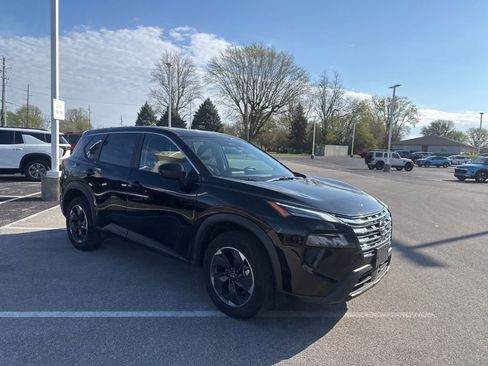 Used 2025 Nissan Rogue SV image 20