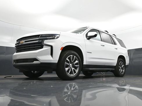 Used 2021 Chevrolet Tahoe LT w/ Rear Media and Nav Package RWD image 40