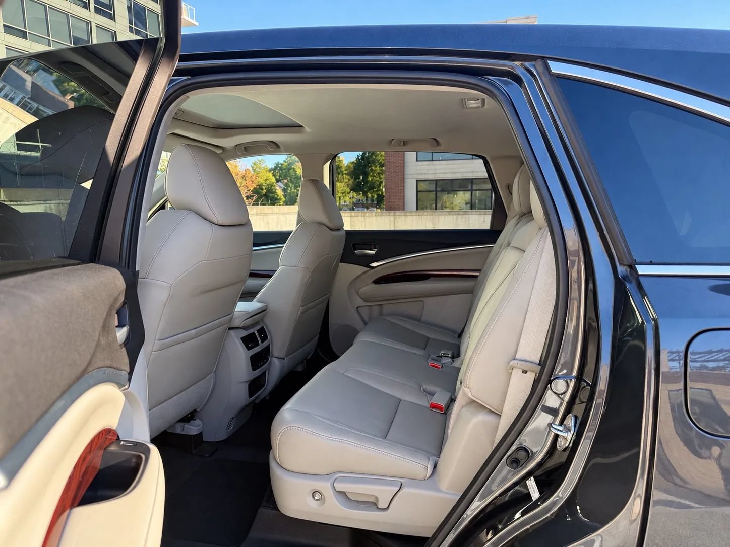Used 2014 Acura MDX w/ Technology Package AWD/4WD image 25