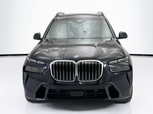 Used 2024 BMW X7 xDrive40i w/ M Sport Package AWD/4WD image 2