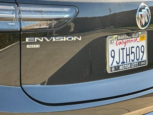 Certified 2023 Buick Envision Avenir image 29