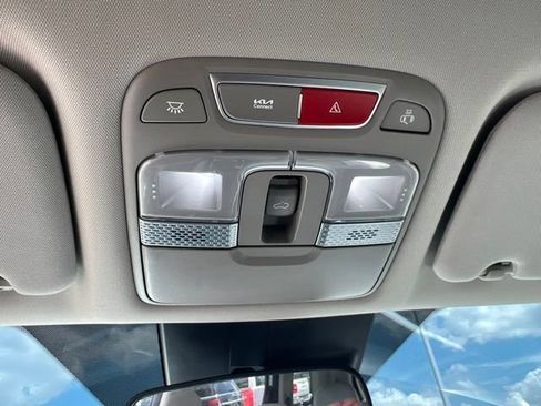 Certified 2024 Kia Telluride S w/ S Sunroof Package FWD image 29
