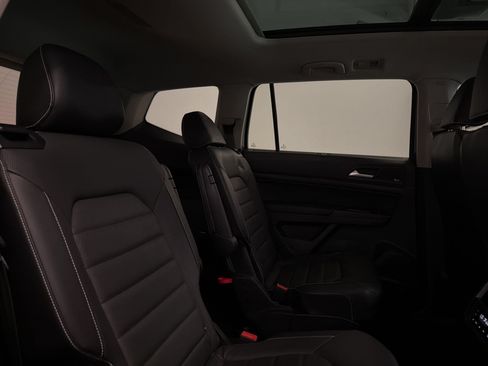 Used 2021 Volkswagen Atlas SEL Premium AWD/4WD image 31