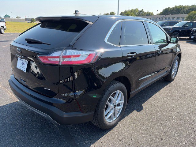 Used 2024 Ford Edge SEL w/ Convenience Package AWD/4WD image 5
