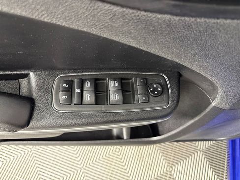 Used 2021 Dodge Charger SXT w/ Leather Interior Group RWD image 13