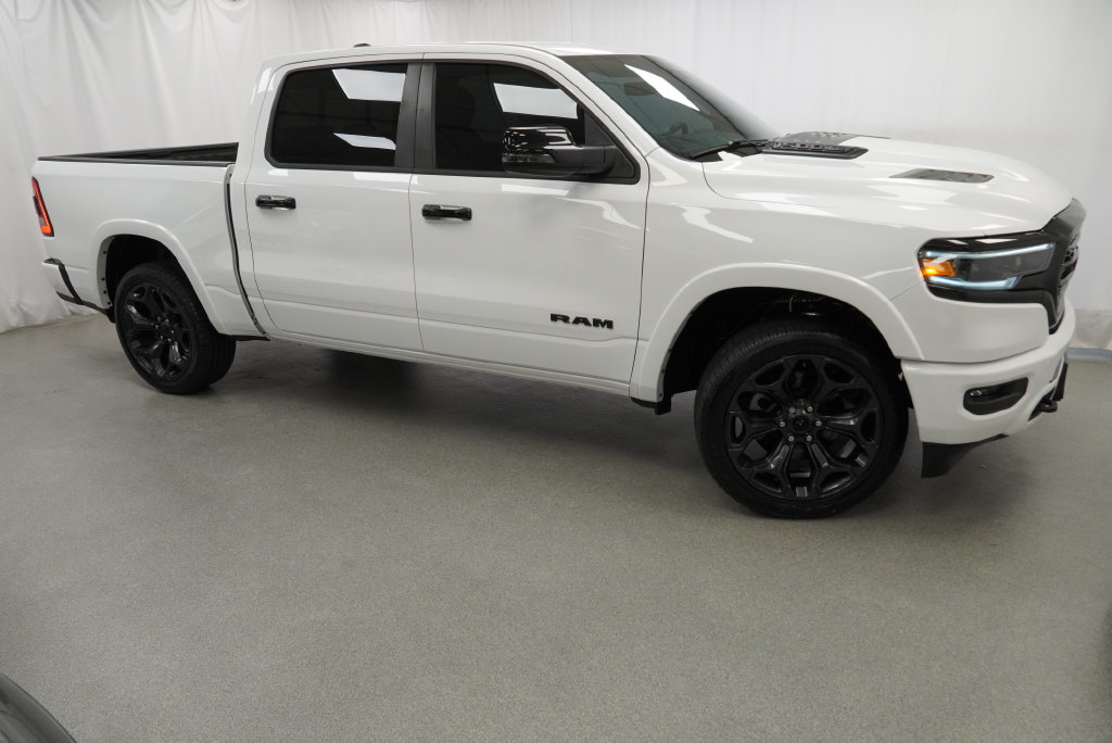 Certified 2023 RAM 1500 Limited w/ Night Edition AWD/4WD image 17