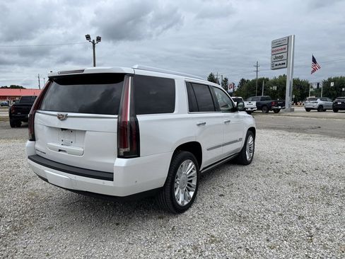 Used 2018 Cadillac Escalade Platinum image 5