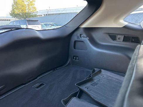 Used 2023 Ford Edge SEL w/ Convenience Package image 12