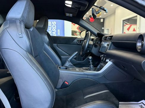 Used 2023 Toyota GR86 Premium RWD image 20