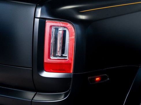 Used 2023 Rolls-Royce Cullinan image 35