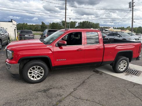 Used 2017 GMC Sierra 1500 SLE w/ SLE Value Package AWD/4WD image 6